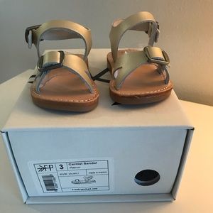 Freshly picked Carmel sandal